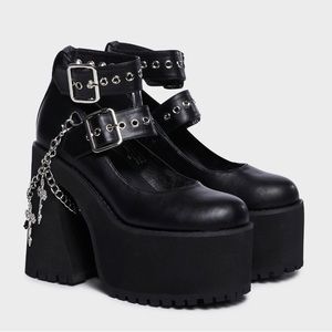 Dollskill - Widow Damned If I Do Platform Mary Janes. Size 9